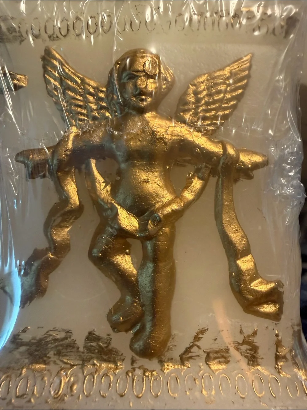 Vintage Scott's Cherub Golden Angels Two-Wick Candle in Gold and Cream